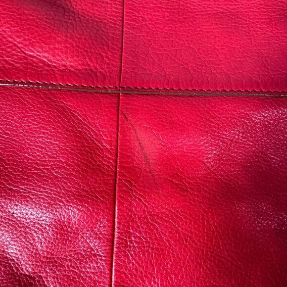 Authentic Fossil Explorer Foldover Crossbody RED. - Picture 2 of 7